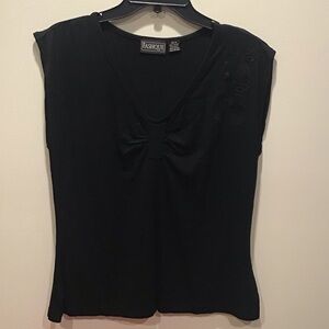 Euc 100% cotton top , tee